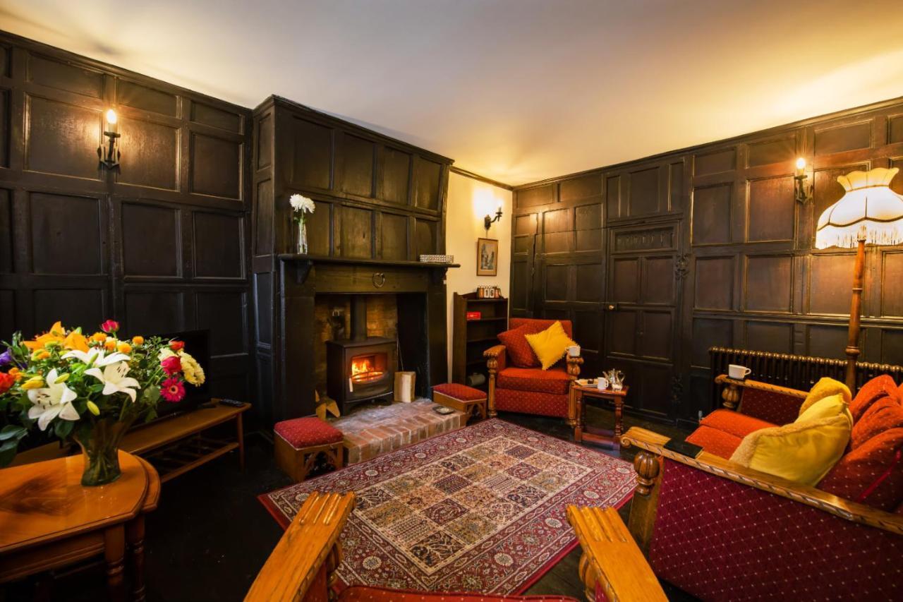 "Wesley House" Historic Home In Town Centre With Parking Shrewsbury Buitenkant foto